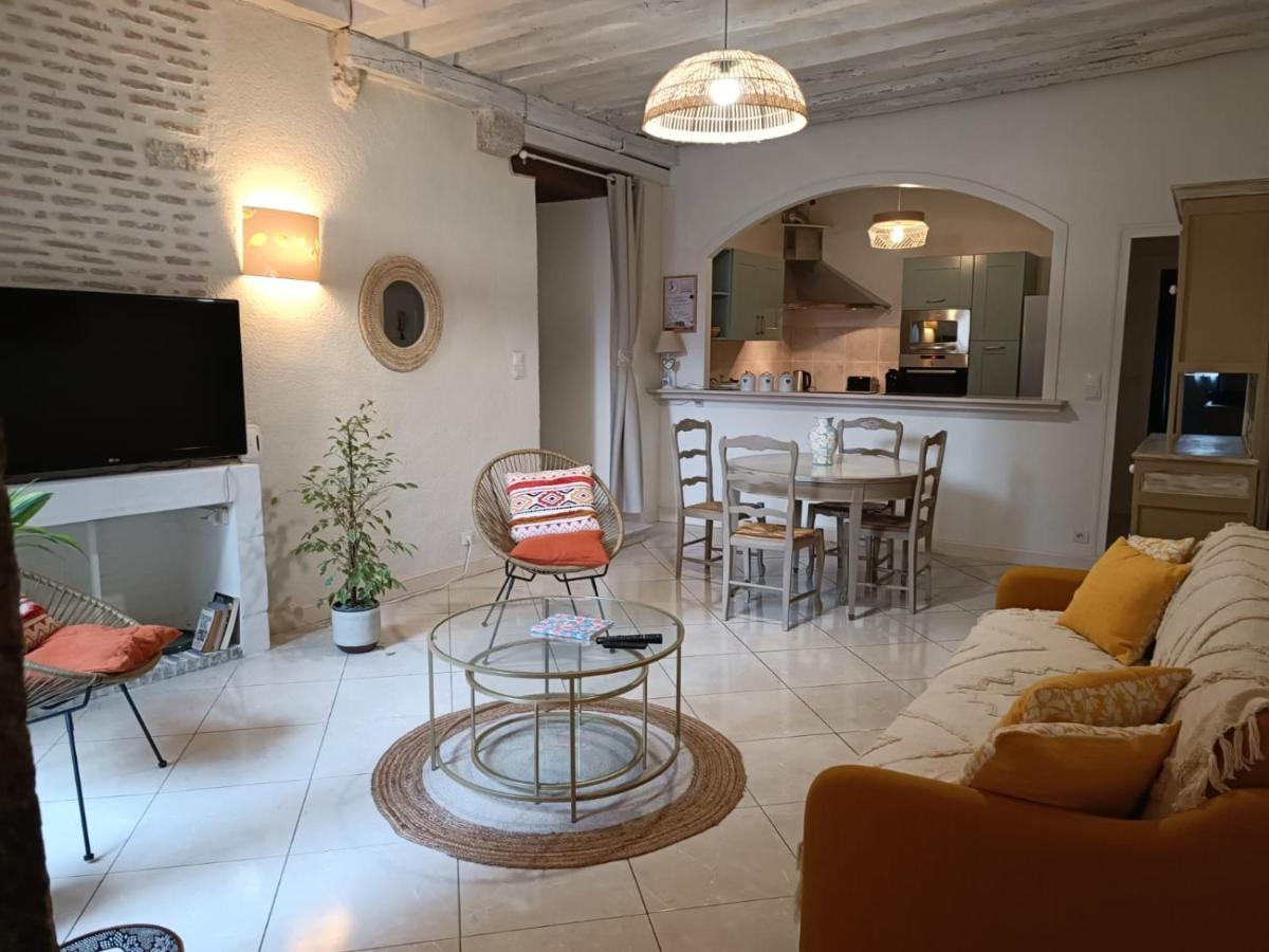 Le Logis De La Rue Des Arts Apartamento Blois Exterior foto